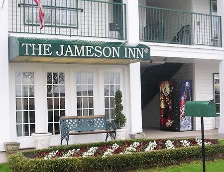 Jameson Inn - Пери Екстериор снимка